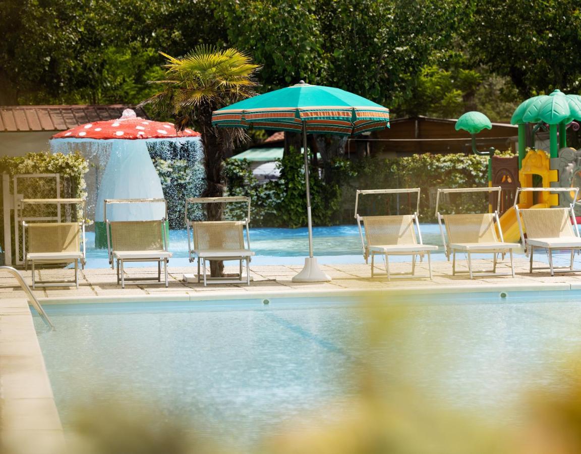 Camping Classe Village Lido di Dante Exteriör bild