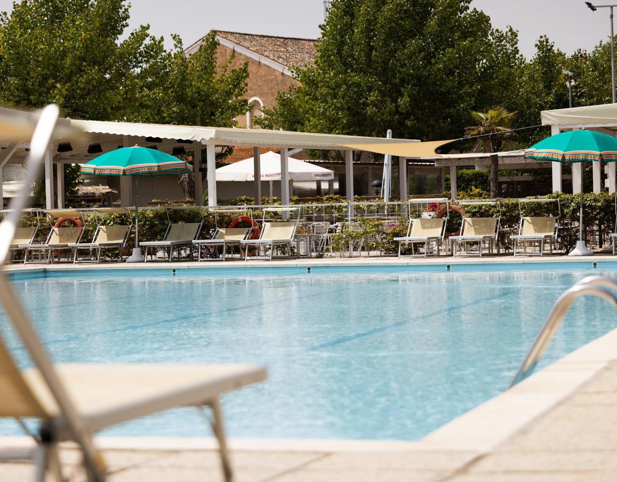 Camping Classe Village Lido di Dante Exteriör bild
