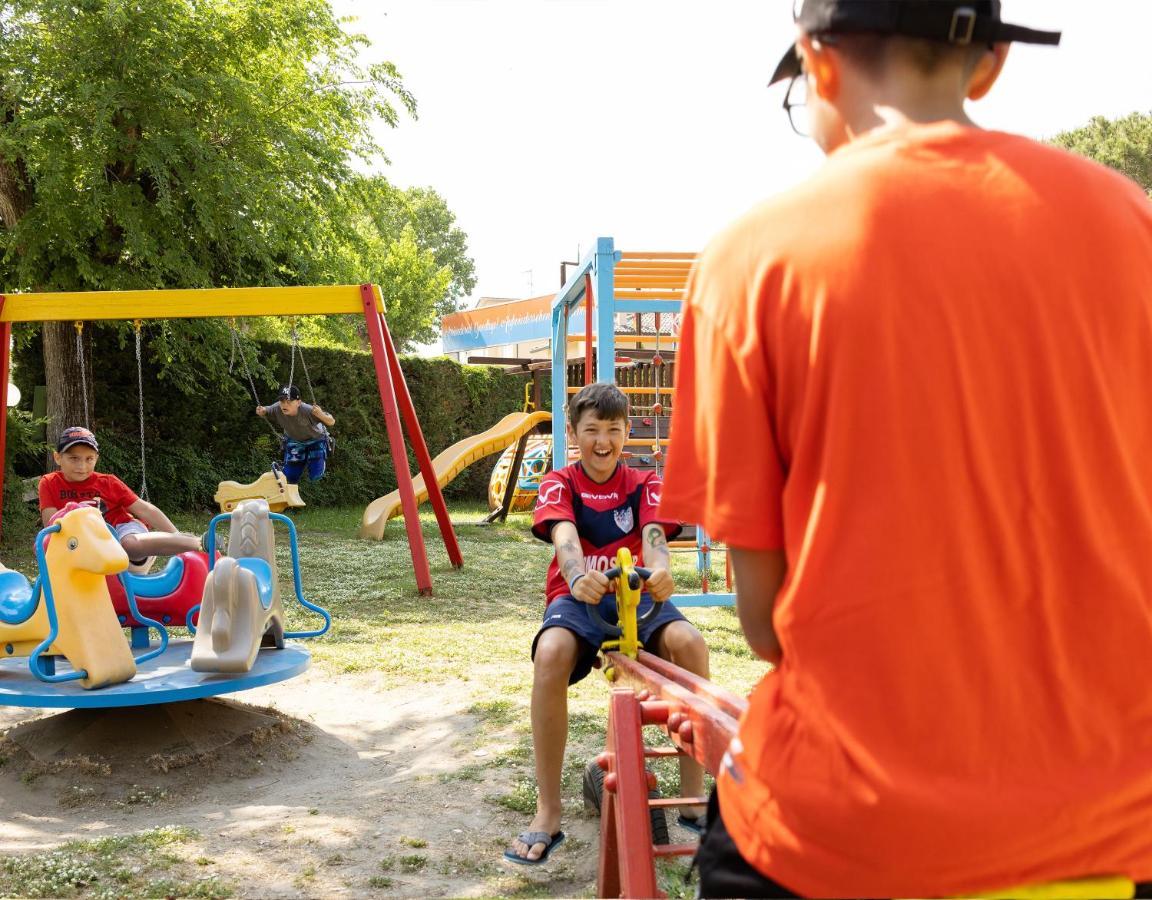 Camping Classe Village Lido di Dante Exteriör bild